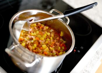 Golden Comfort in a Bowl: Creamy Yellow Pepper Soup